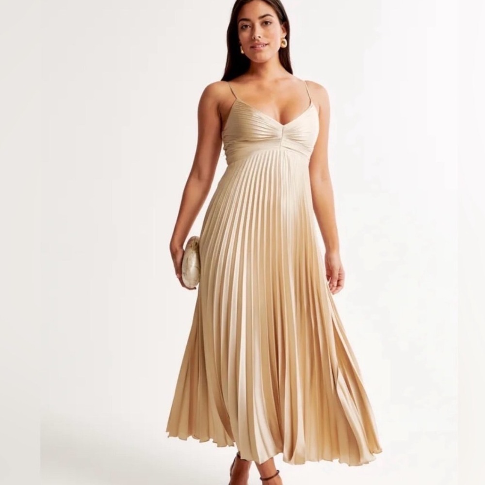 Abercrombie Gisele Pleated Maxi Dress Medium Champagne Gold